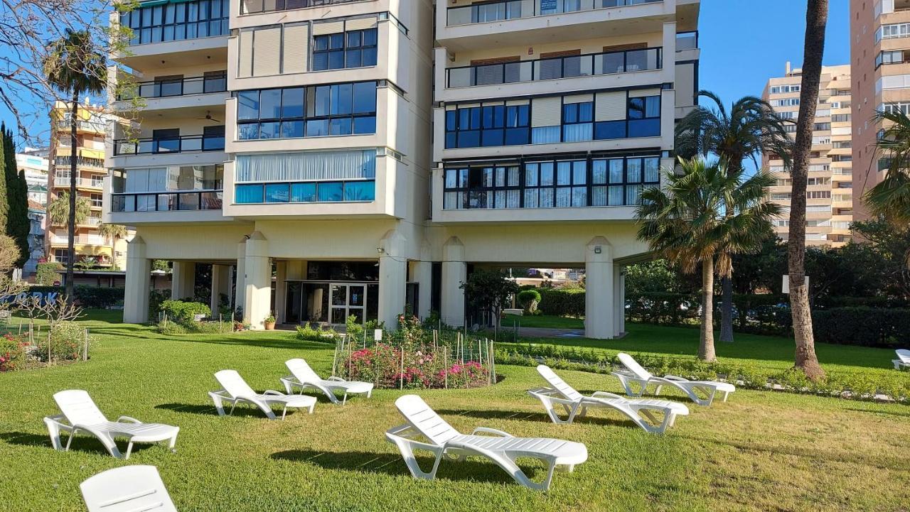 トレモリノスApartamento La Playa “ Free Parking “アパートメント エクステリア 写真